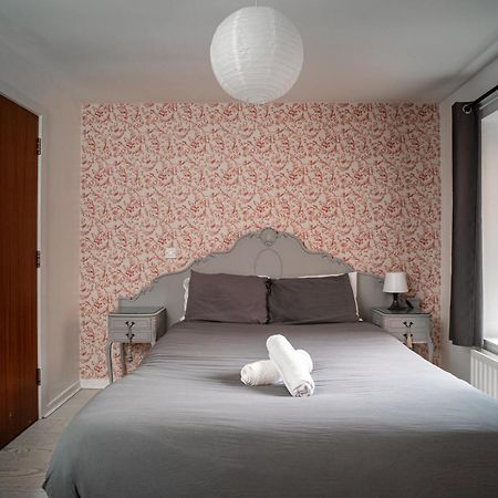 3 Bedroom Central Apartment In Belfast City Centre エクステリア 写真