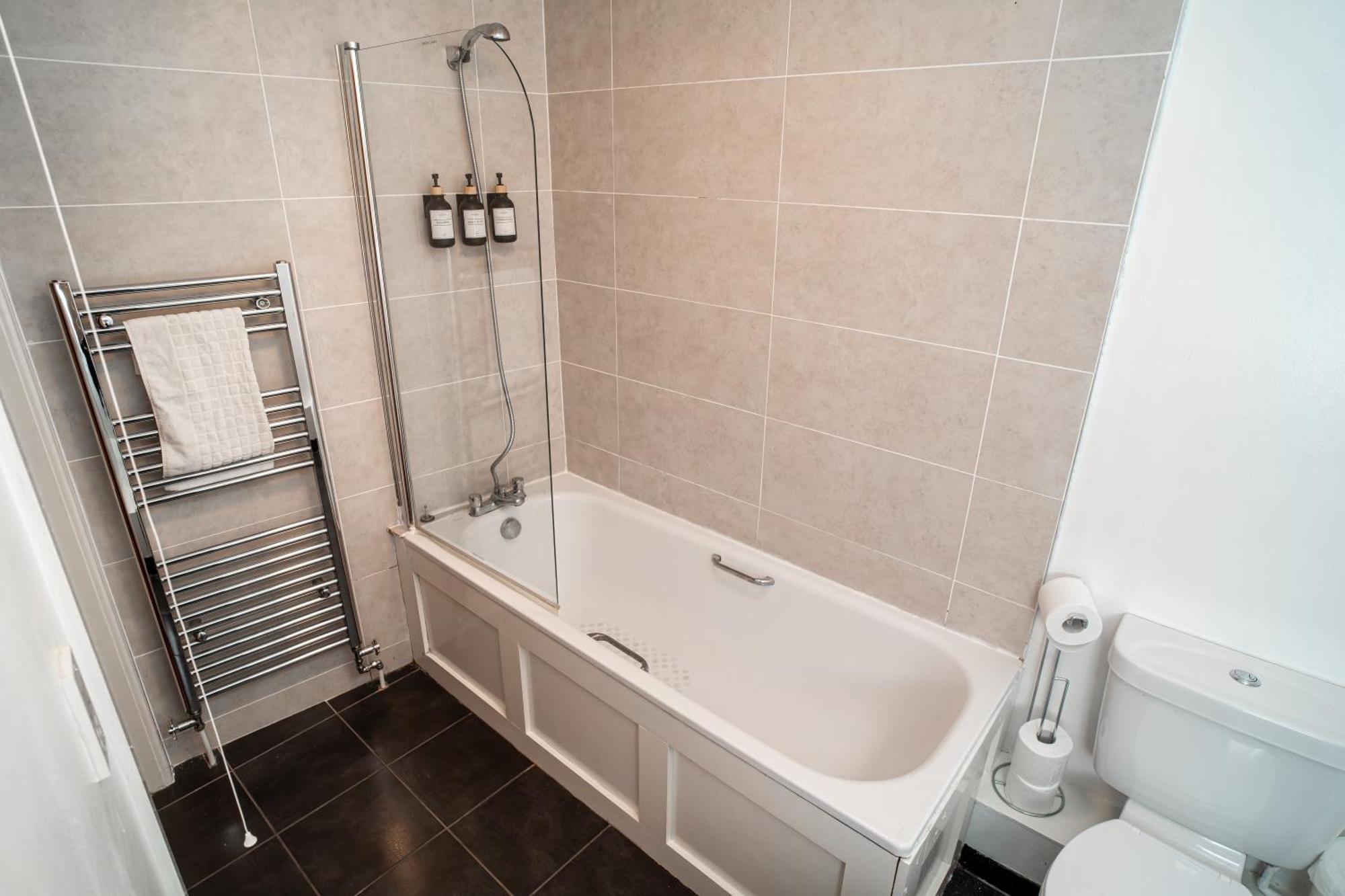 3 Bedroom Central Apartment In Belfast City Centre エクステリア 写真